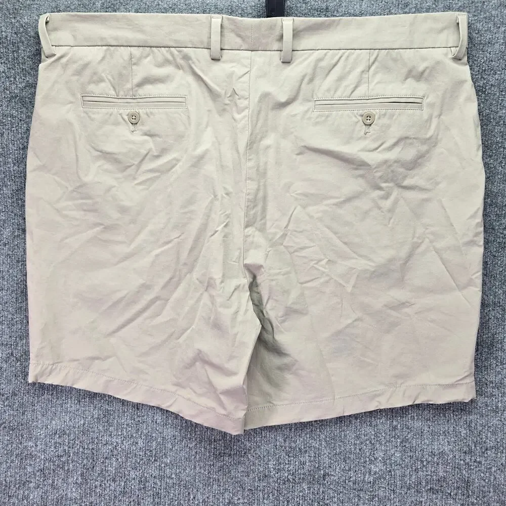 Vineyard Vines On-The-Go Shorts Mens 40 (42x7) Khaki Performance OTG Stretch